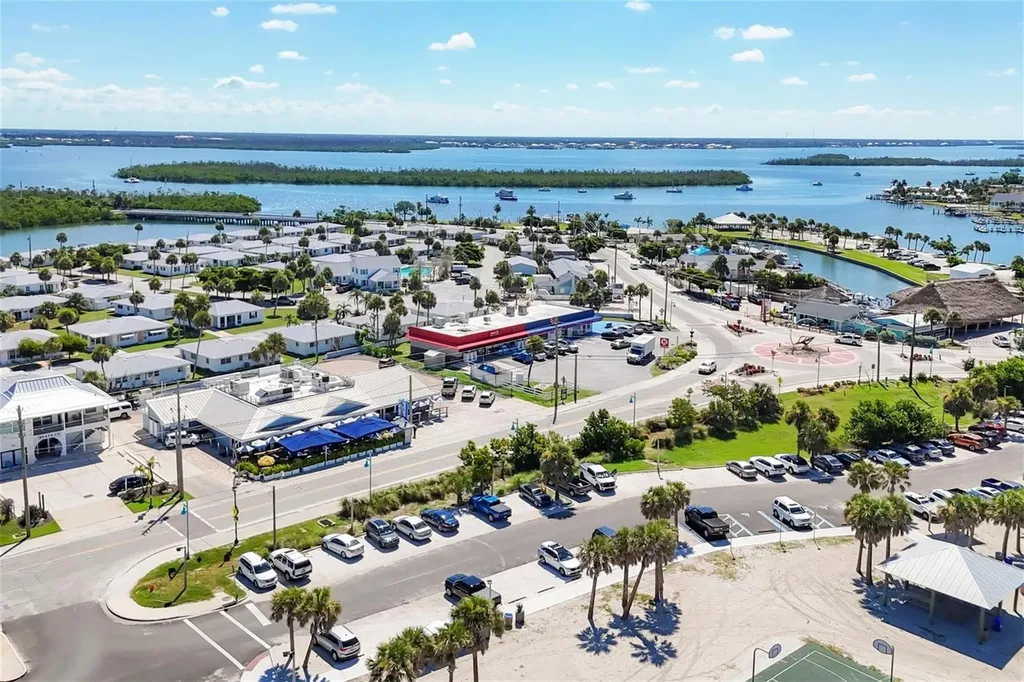 2380 N Beach Road Englewood FL 34223