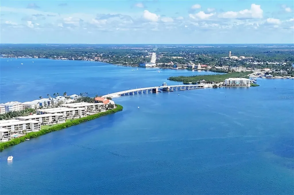 2380 N Beach Road Englewood FL 34223