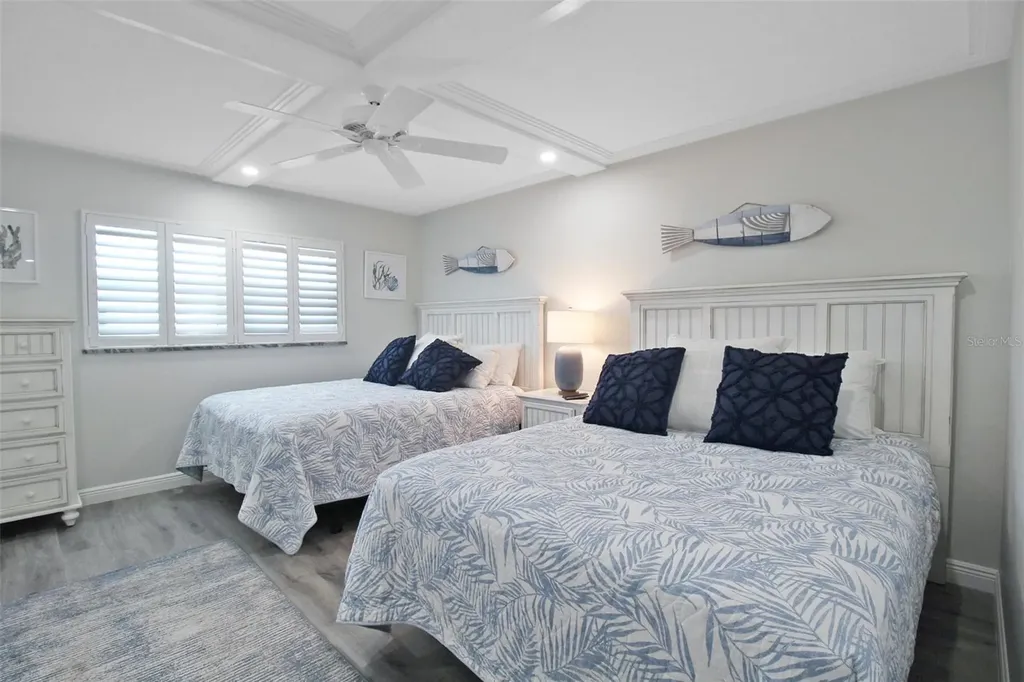 5780 Midnight Pass Road Sarasota FL 34242