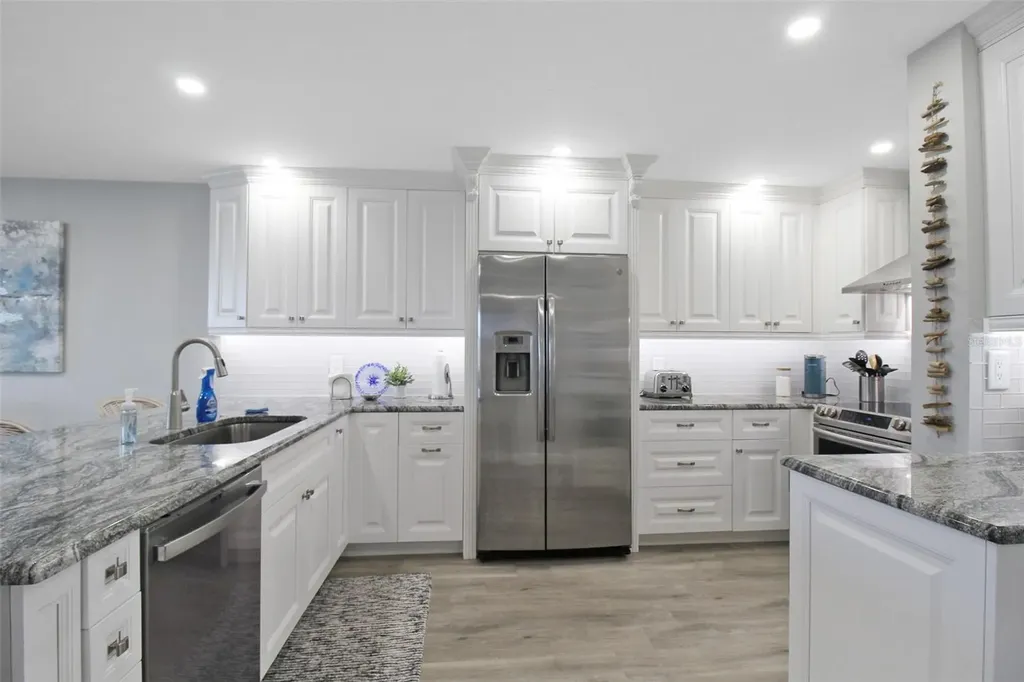 5780 Midnight Pass Road Sarasota FL 34242