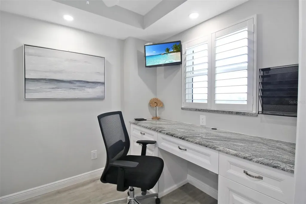5780 Midnight Pass Road Sarasota FL 34242