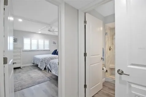 5780 Midnight Pass Road Sarasota FL 34242
