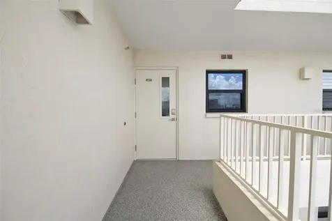5780 Midnight Pass Road Sarasota FL 34242