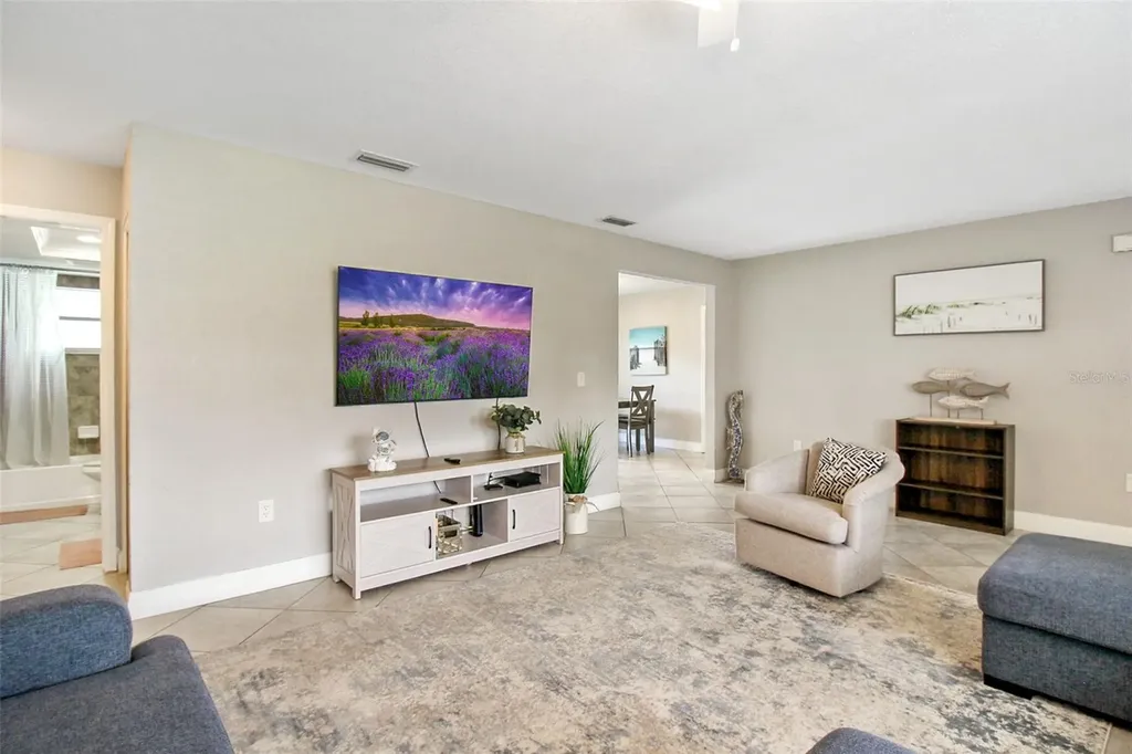7036 13th Street E Sarasota FL 34243