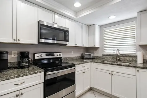 7036 13th Street E Sarasota FL 34243