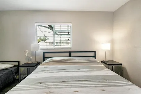 7036 13th Street E Sarasota FL 34243