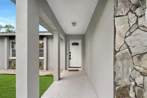 7036 13th Street E Sarasota FL 34243