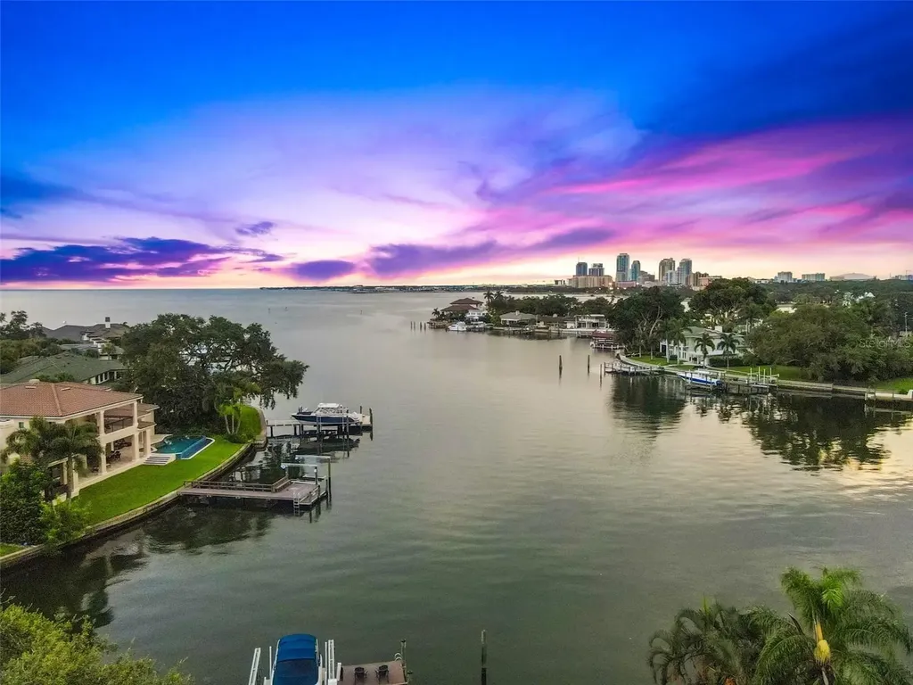 1365 Brightwaters Boulevard NE St Petersburg FL 33704