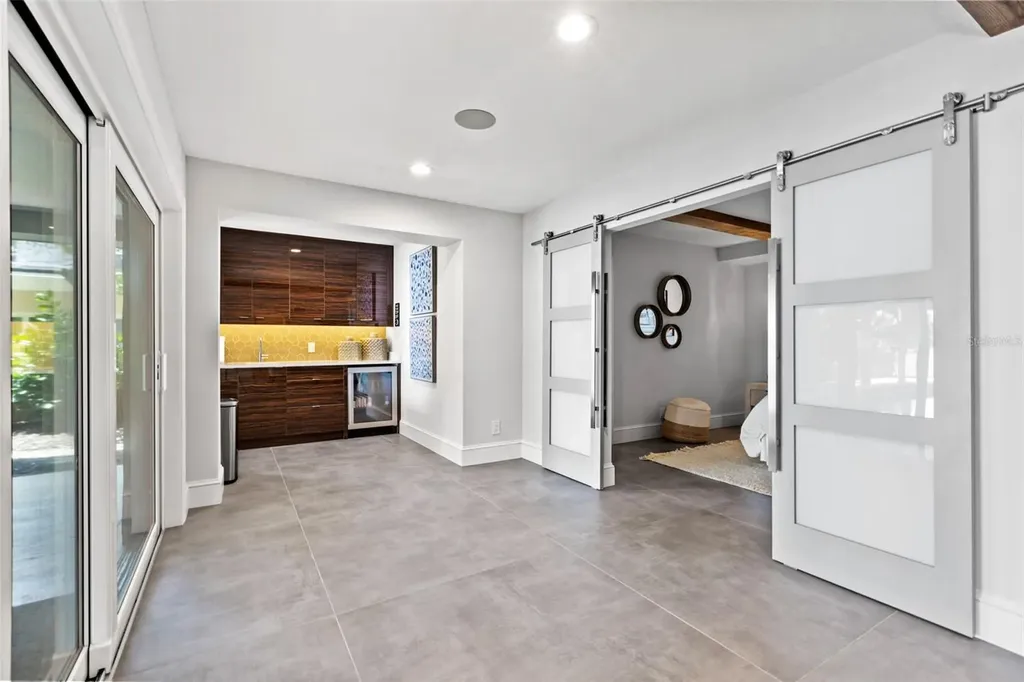 1365 Brightwaters Boulevard NE St Petersburg FL 33704