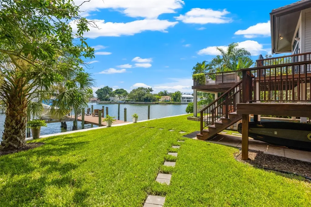 1365 Brightwaters Boulevard NE St Petersburg FL 33704
