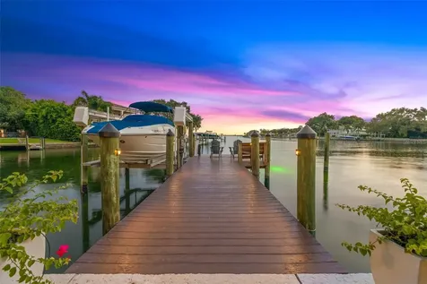 1365 Brightwaters Boulevard NE St Petersburg FL 33704