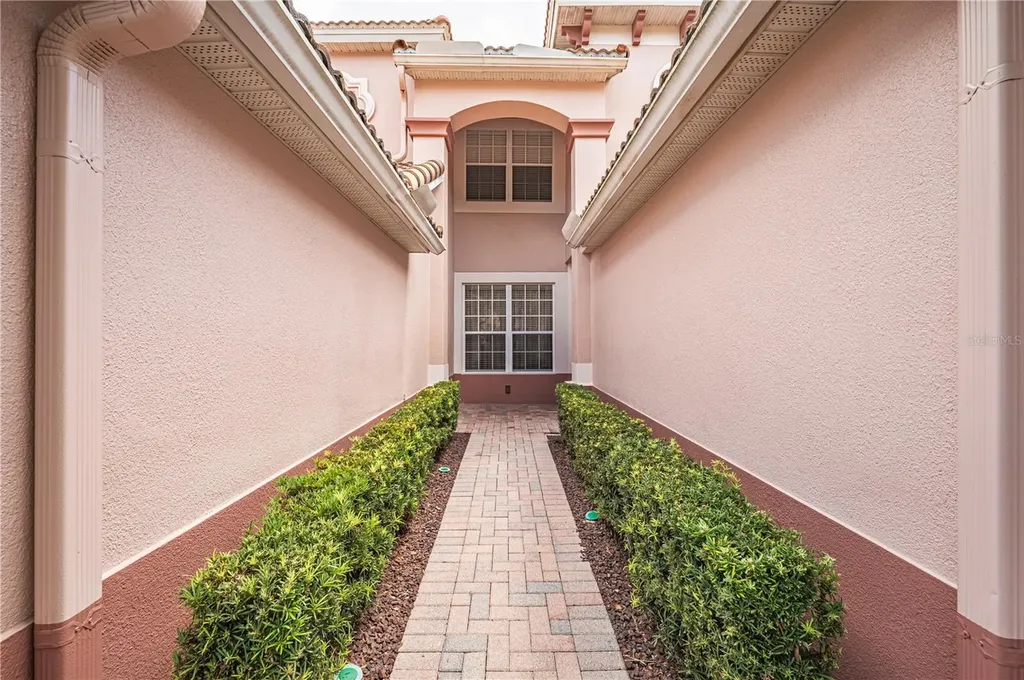 1323 Gilford Point Lane Davenport FL 33896