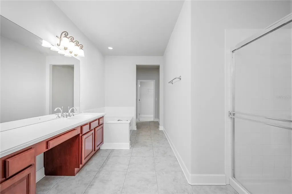 1323 Gilford Point Lane Davenport FL 33896