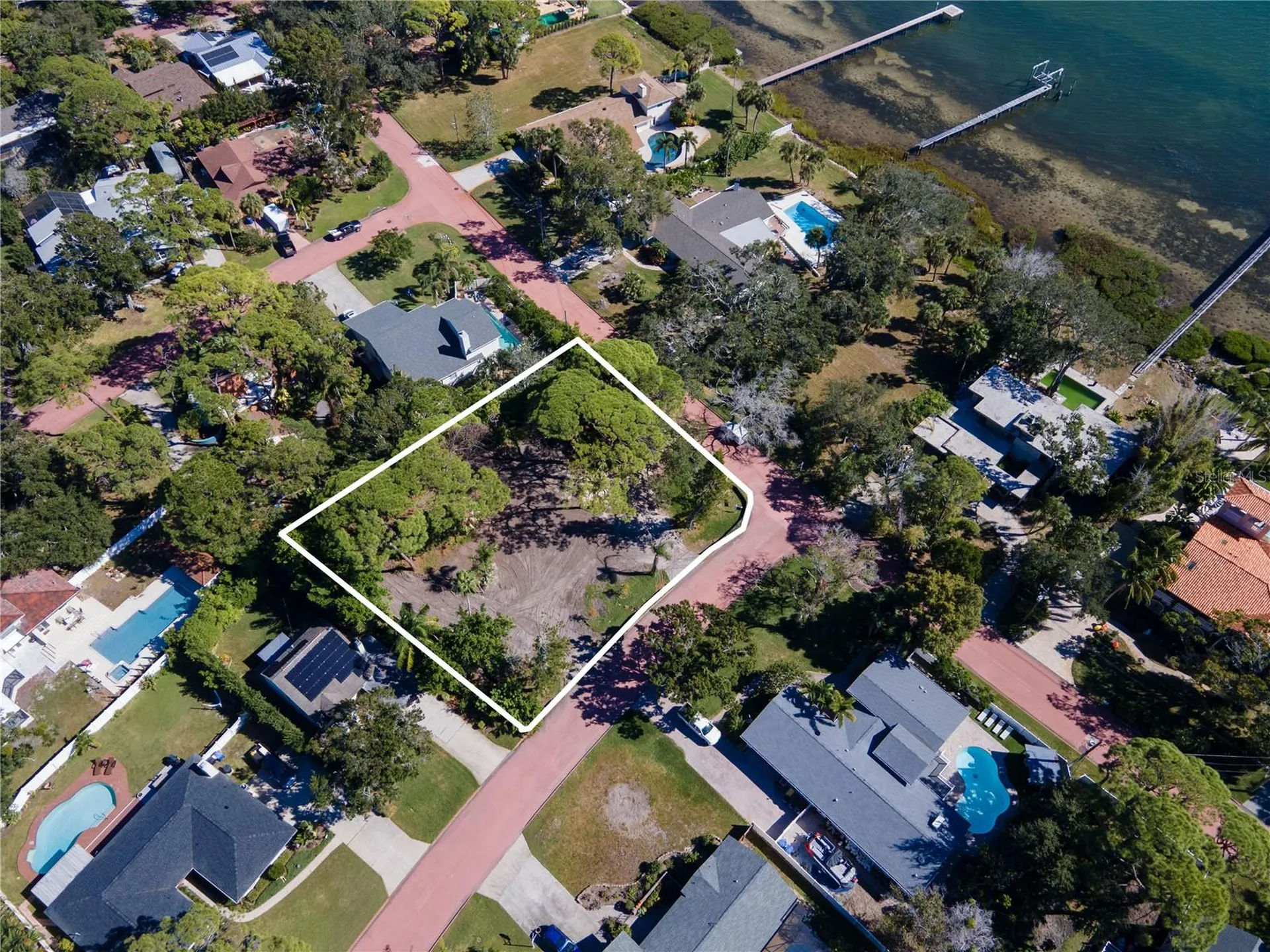 1125L Friendly Way S St Petersburg FL 33705