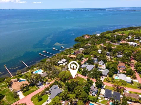 1125L Friendly Way S St Petersburg FL 33705