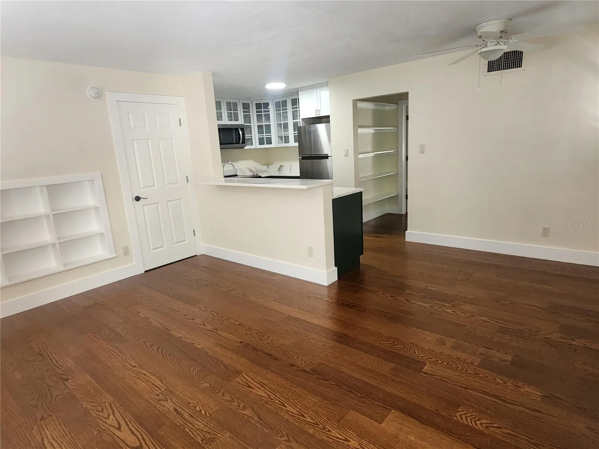 565 Golden Gate Point Sarasota FL 34236