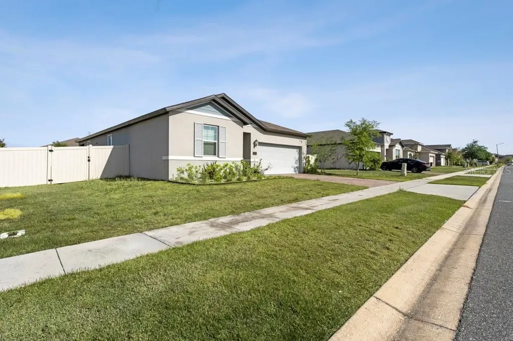 245 Messina Place Howey In The Hills FL 34737