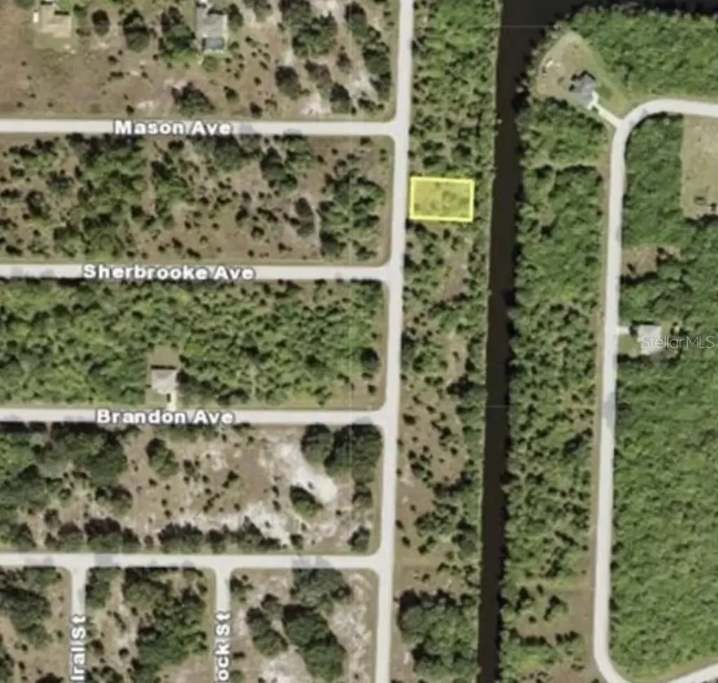 318 Salisbury Street Port Charlotte FL 33954