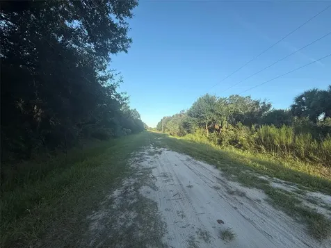 19426 NW 270th Street Okeechobee FL 34972