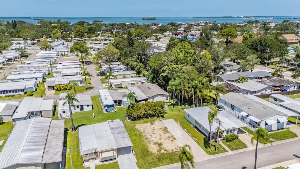 605 Michigan Boulevard Dunedin FL 34698