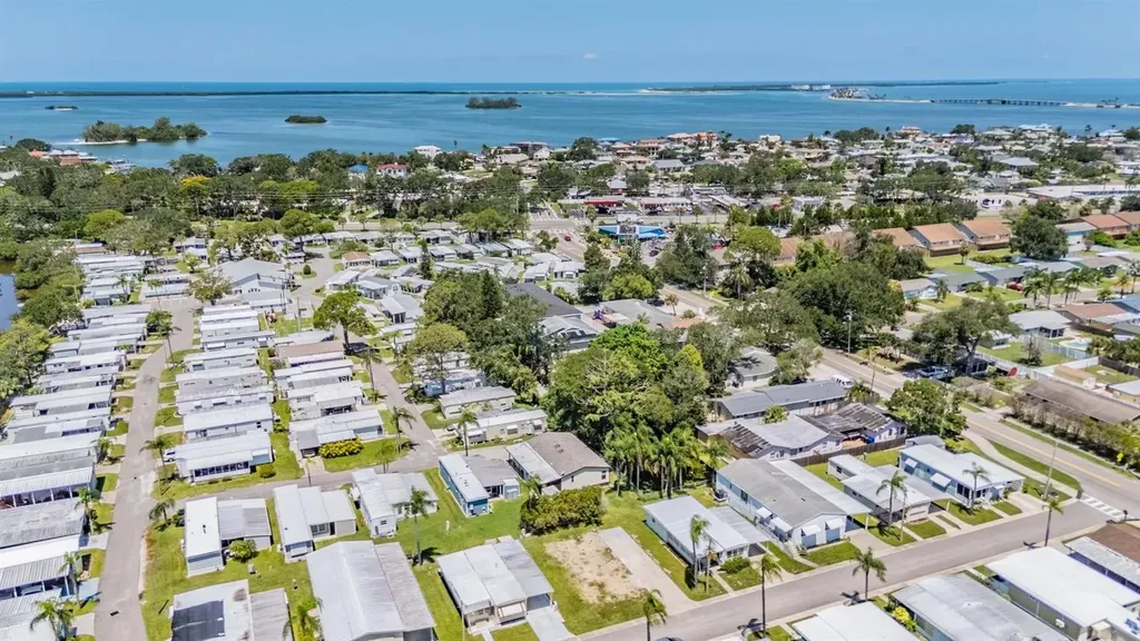 605 Michigan Boulevard Dunedin FL 34698
