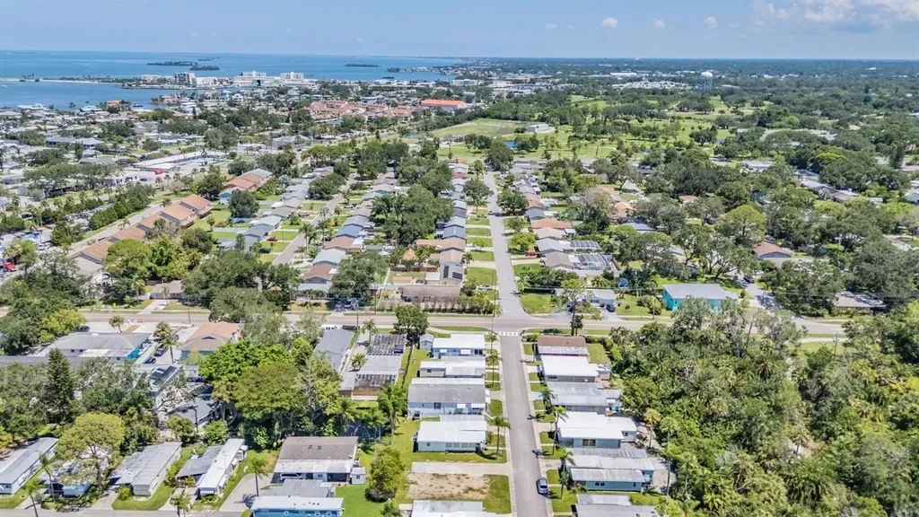 605 Michigan Boulevard Dunedin FL 34698