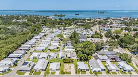 605 Michigan Boulevard Dunedin FL 34698