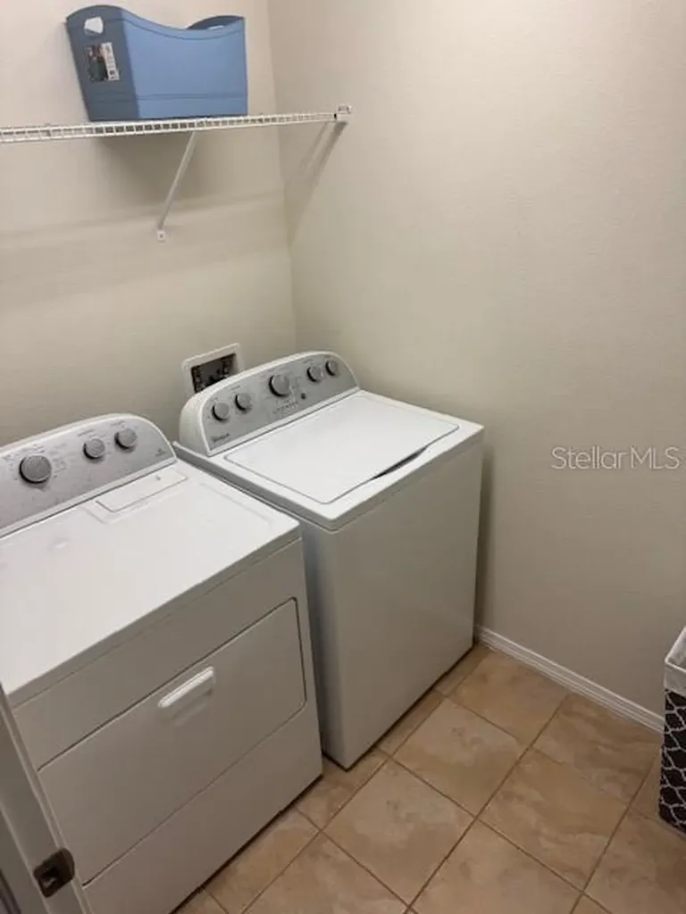 8723 Turnstone Haven Place Tampa FL 33619