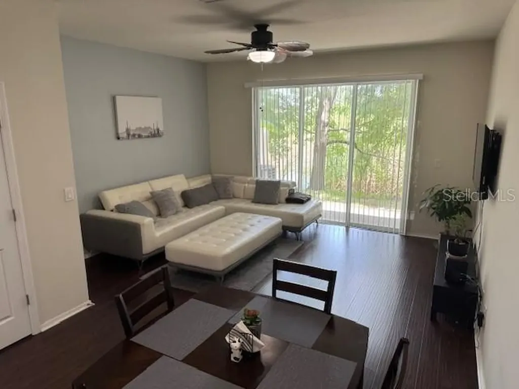 8723 Turnstone Haven Place Tampa FL 33619