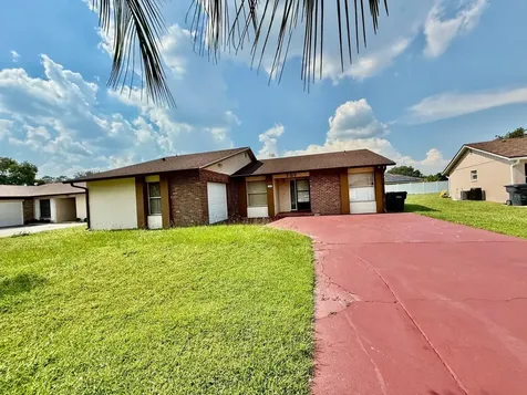 707 Tournament Lane Kissimmee FL 34759