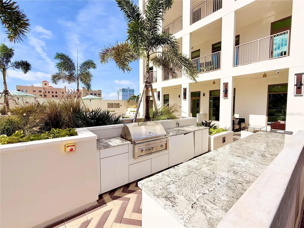 126 4th Avenue NE St Petersburg FL 33701