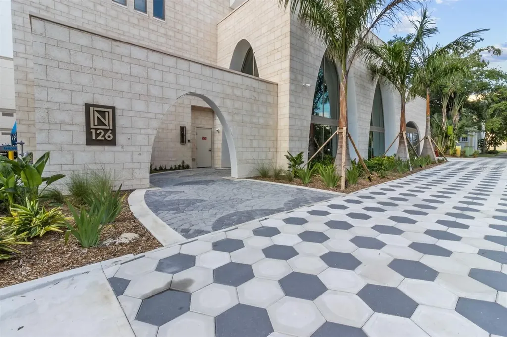 126 4th Avenue NE St Petersburg FL 33701