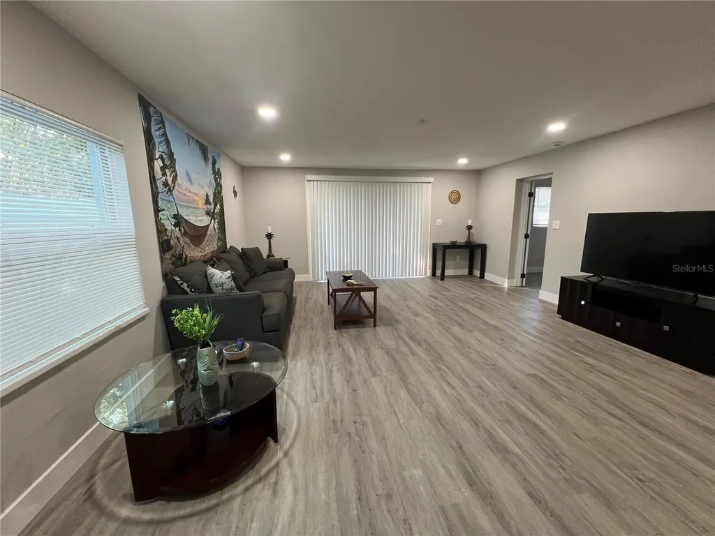 10341 Kumquat Lane Seminole FL 33772