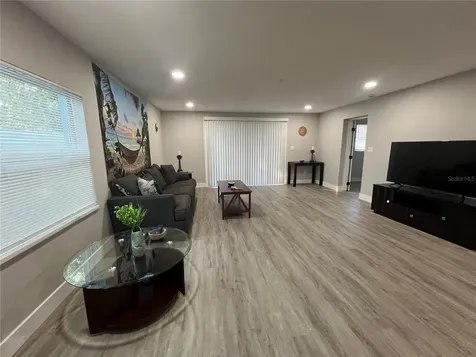 10341 Kumquat Lane Seminole FL 33772