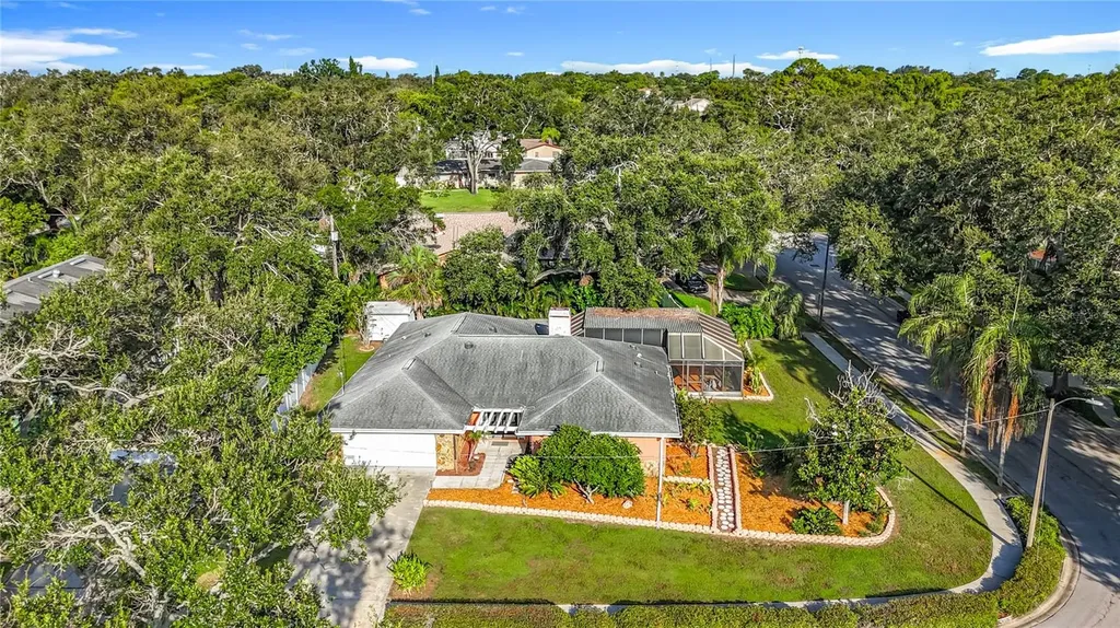 950 College Hill Drive Clearwater FL 33765