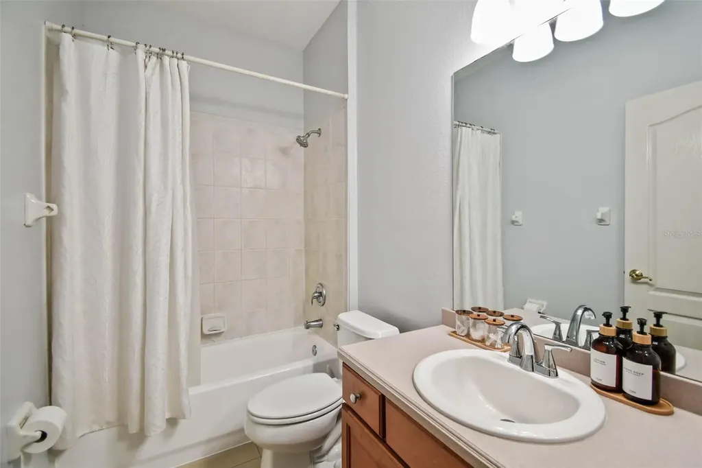 10526 Greencrest Drive Tampa FL 33626