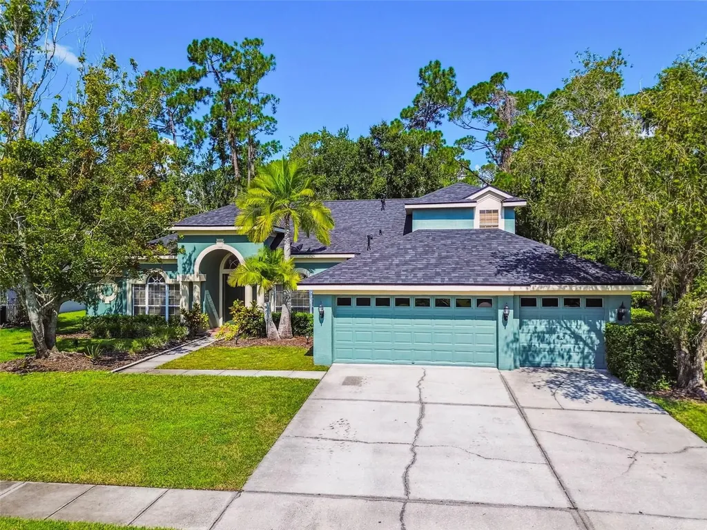 10526 Greencrest Drive Tampa FL 33626