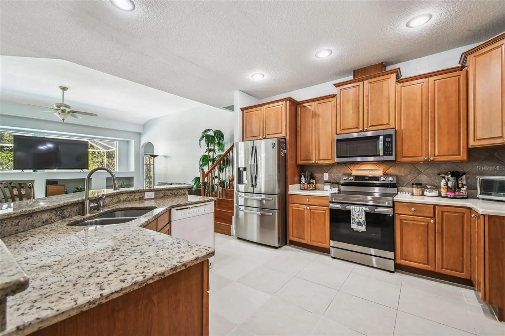 10526 Greencrest Drive Tampa FL 33626