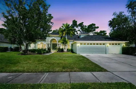 10526 Greencrest Drive Tampa FL 33626