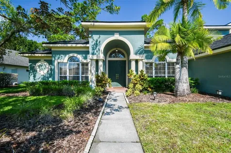 10526 Greencrest Drive Tampa FL 33626