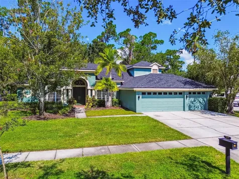 10526 Greencrest Drive Tampa FL 33626