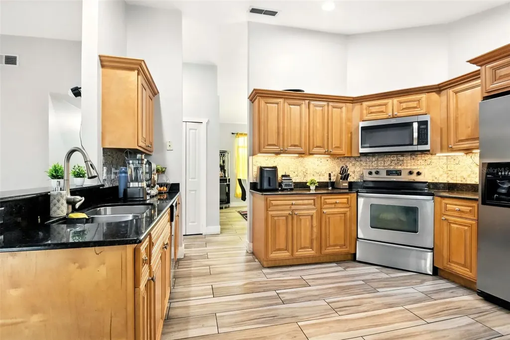 6084 Brookhill Circle Orlando FL 32810