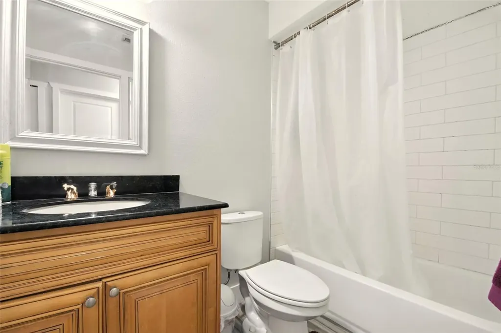 6084 Brookhill Circle Orlando FL 32810