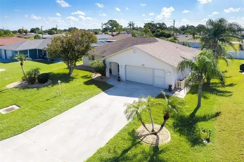 1047 Montana Avenue Englewood FL 34223