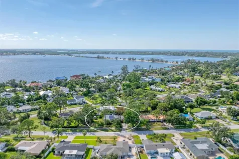 1116 Montezuma Drive Bradenton FL 34209