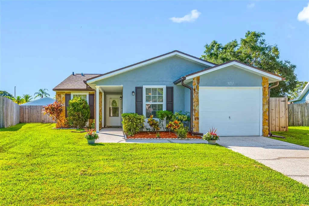 1252 Holly Circle Oldsmar FL 34677