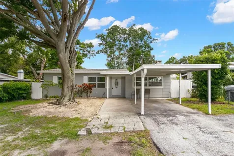 5385 46th Avenue N St Petersburg FL 33709