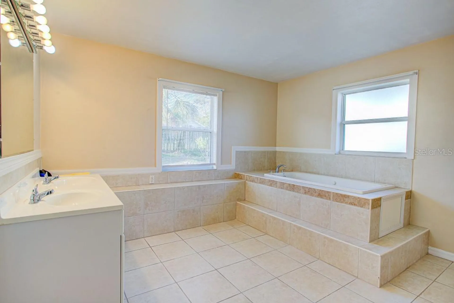 22 Plaza Drive Ormond Beach FL 32176