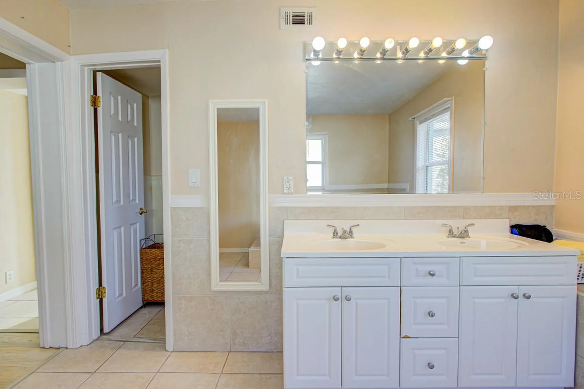 22 Plaza Drive Ormond Beach FL 32176