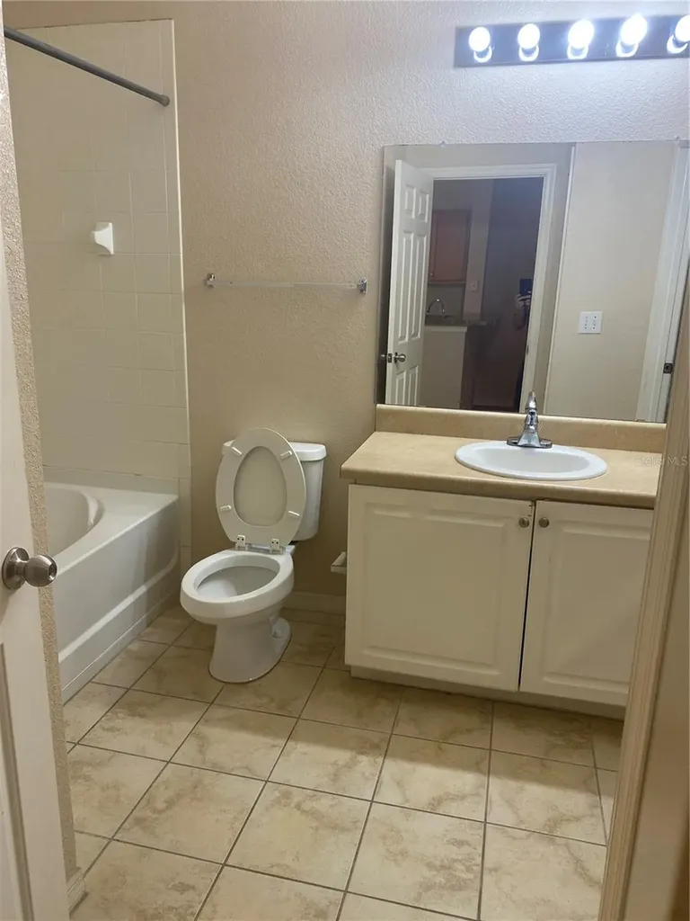5550 E Michigan Street Orlando FL 32822